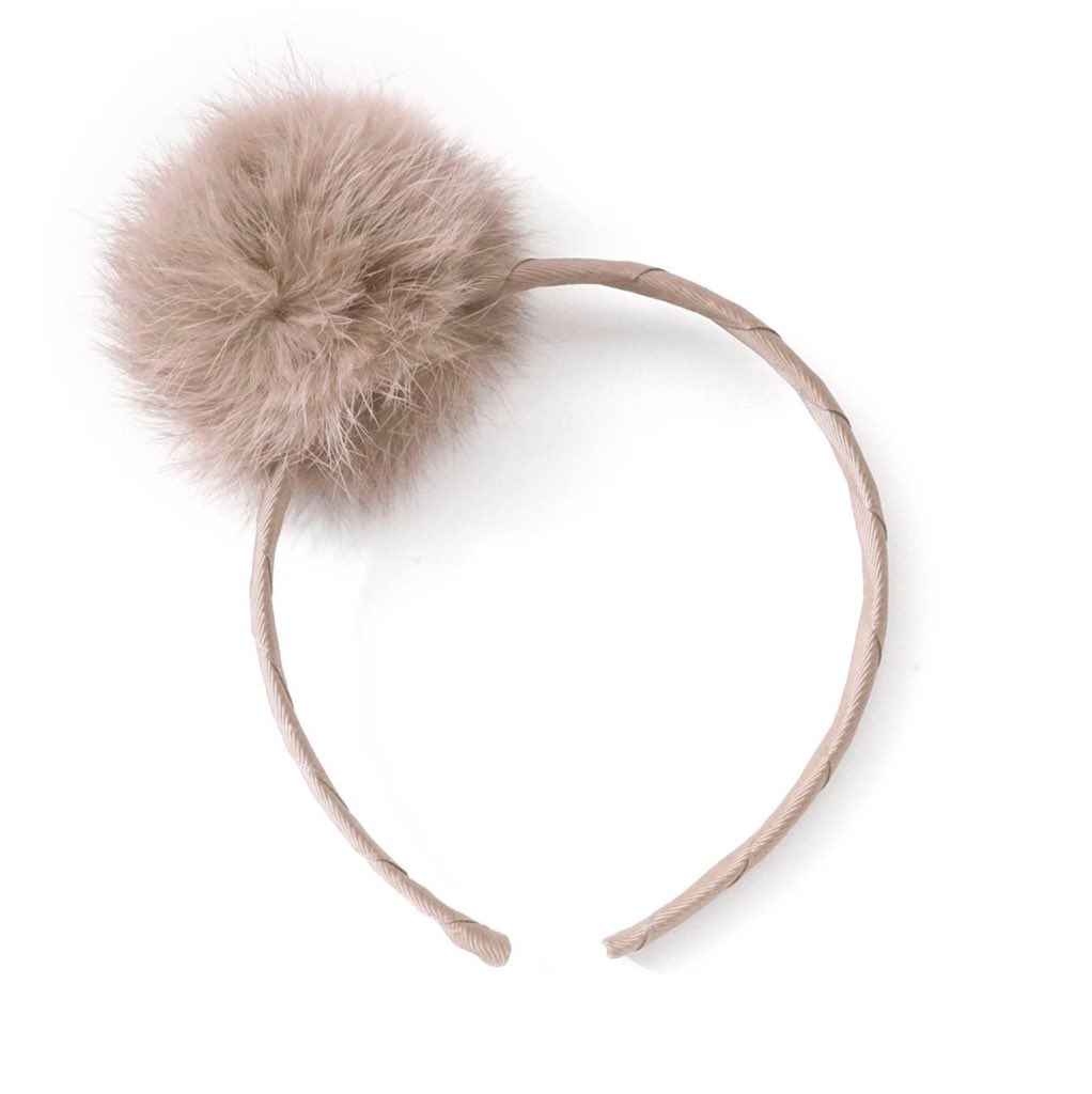 houseofoldbrown's tweet photo. Beautifully handmade hair accessories. #madeinengland #MySW #kidswear https://t.co/DbdCRRk3Wo