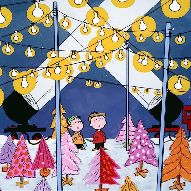 Snoopy's tweet image. "Do they still make wooden Christmas trees?" #CharlieBrownChristmas