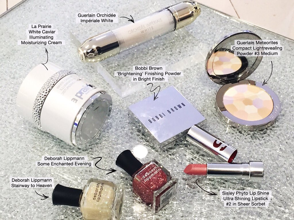 RustansBeauty's tweet photo. Shine brighter than anyone else this yuletide with these luxurious products. https://t.co/daCieM7XOa