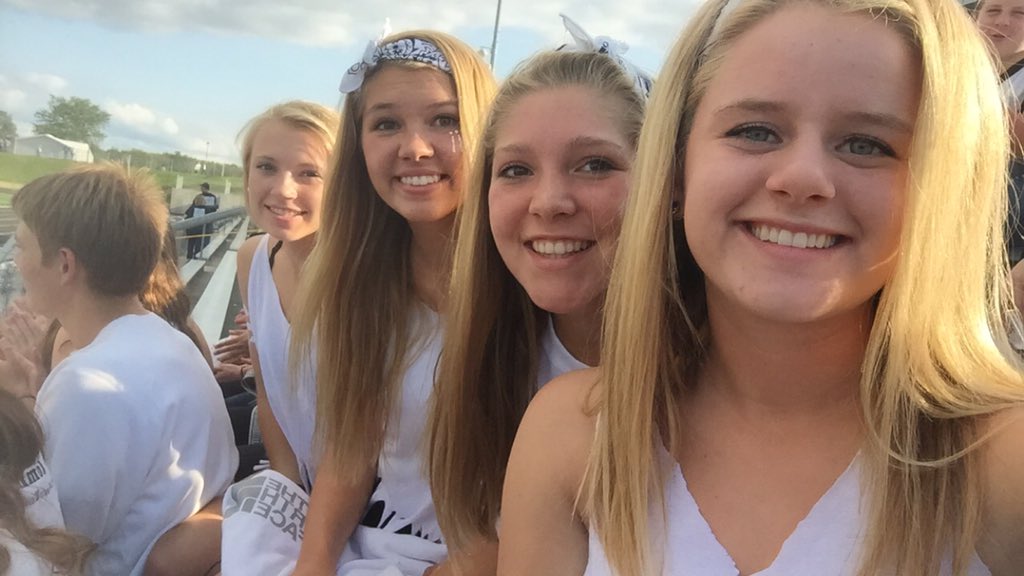 kelseyann4444's tweet photo. Thanking God for putting all of you in my life❤️ https://t.co/NIvPHuL1Pi