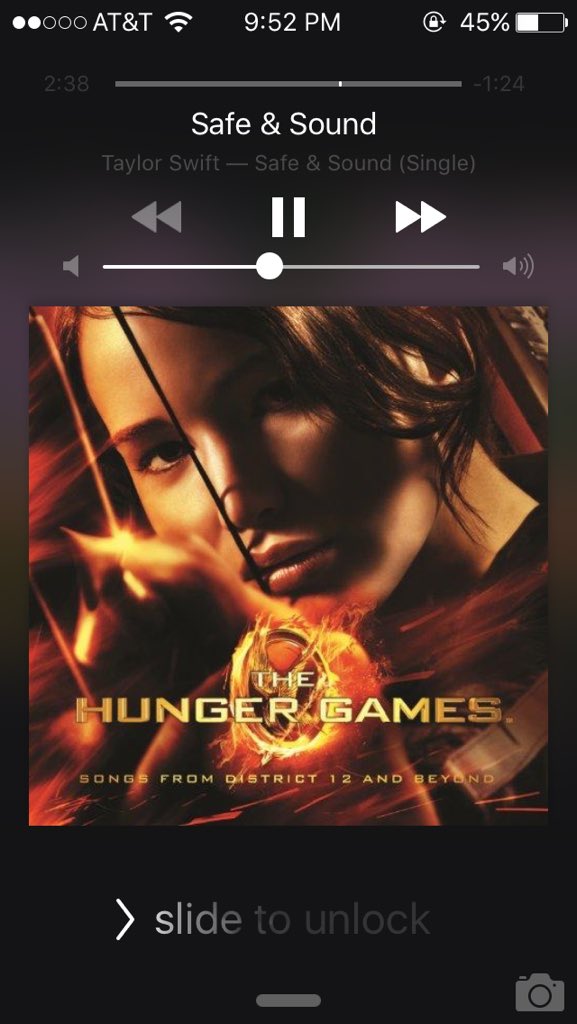 faultinmypizza's tweet image. When Pandora decides to mess with ur feelings #HungerGamesProblems