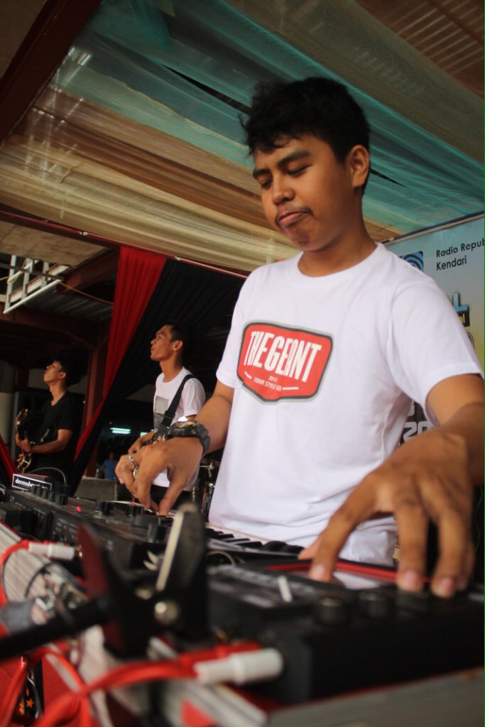 SUMMER TIME OFFICIAL tweet media