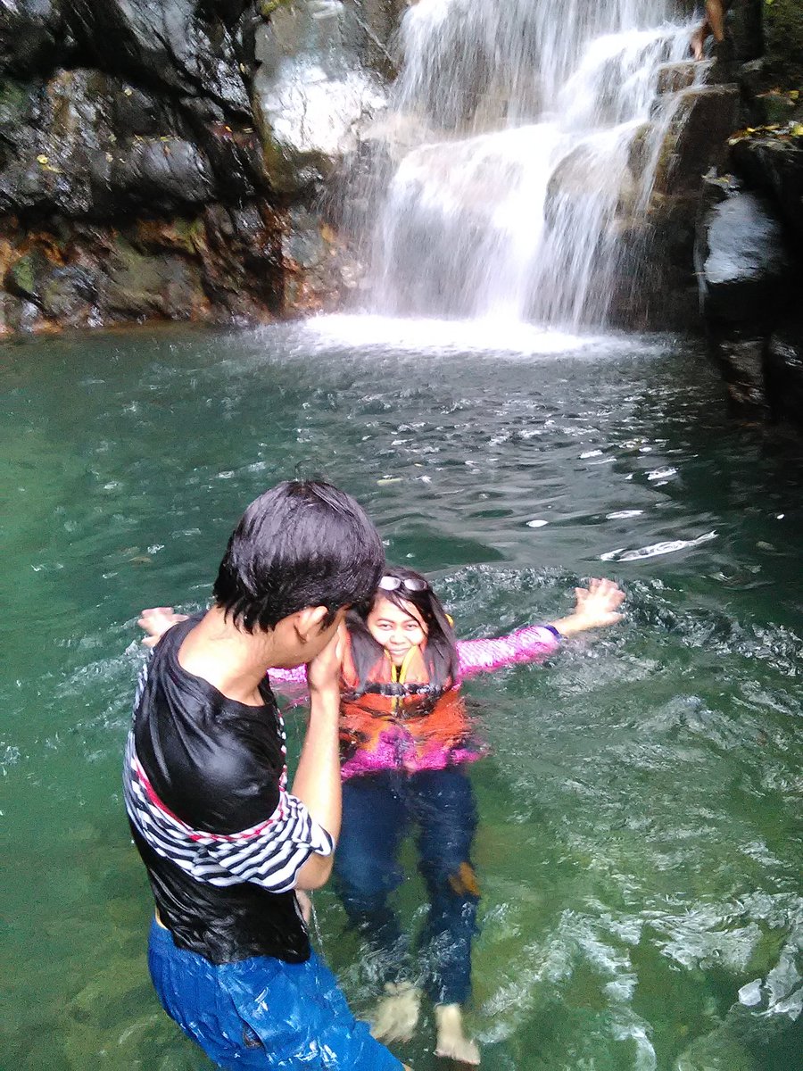 lindadwinuraini's tweet photo. "CURUG BULAO" puncak-megamendung-bogor @bogorweekend #wartakota #bogorweekend #wisatabogor #bogor #jalanjalanbogor https://t.co/XAAVfCQdVN