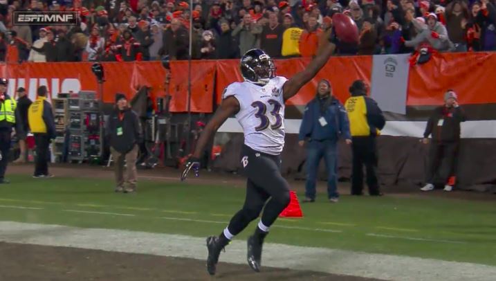 "All I was seeing was touchdown." Will Hill followed his walk-off TD with an A+ interview: es.pn/1lrhxjn