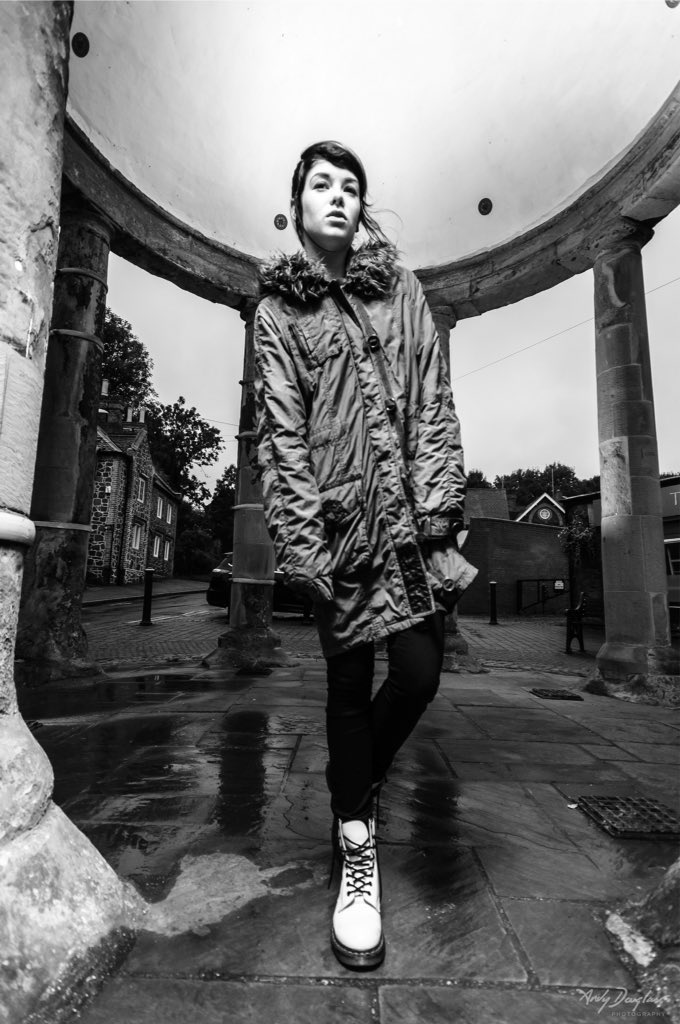 photo_AndyD's tweet photo. One of my faves from a rainy bank holiday shoot #sonya77 #2lights #wideanglelens #yn560iii #mono #rain https://t.co/YSmCXyWeV5