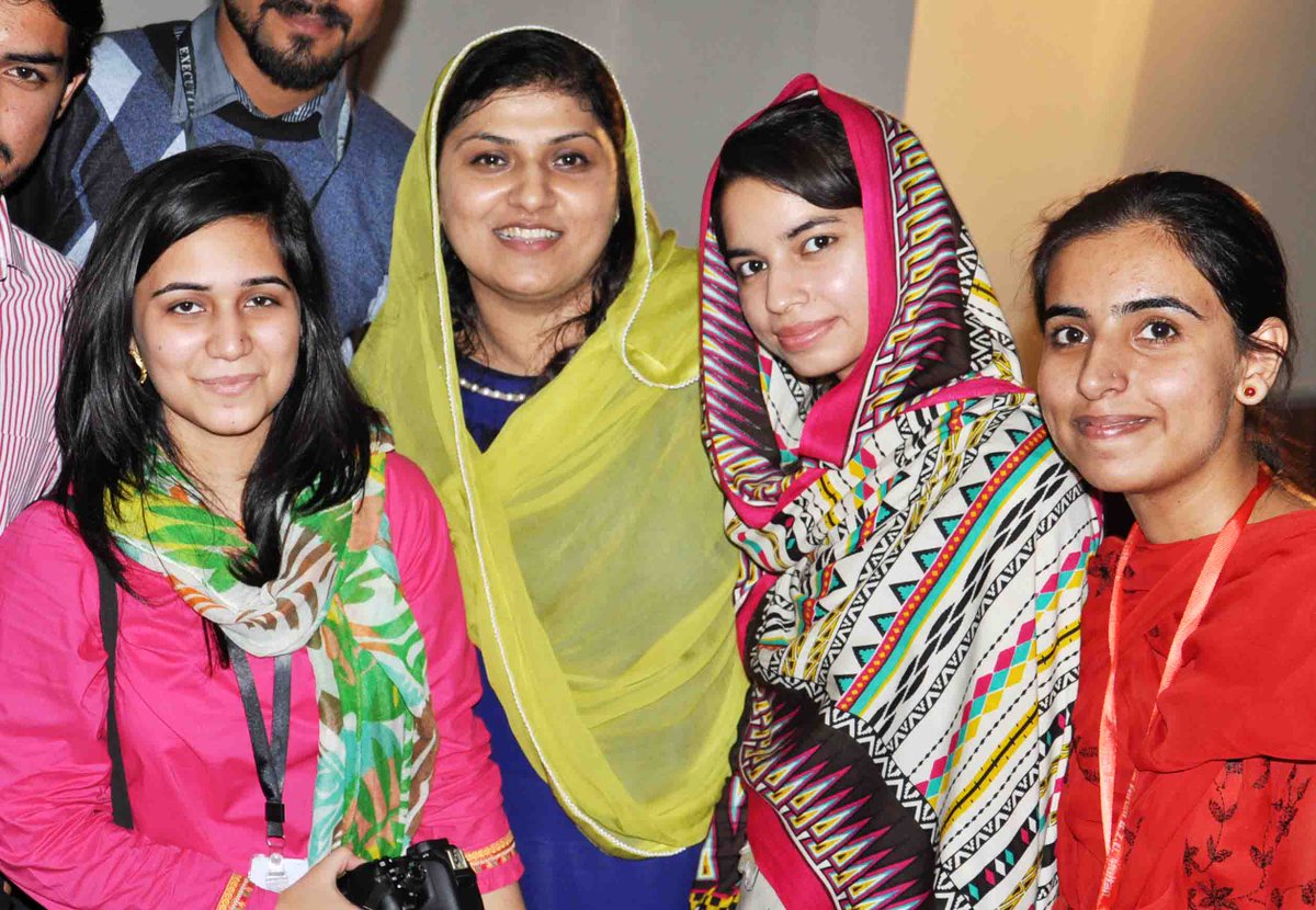 gewpakistan1's tweet photo. Women MCCI set up an activity at Institute of Management Sciences Multan BZU on 19 Nov #GEW2015 #GEWPK2015 #GEN2015 https://t.co/Ap3Tf10Hwr