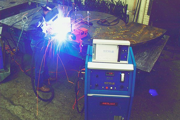 VaalHeatTreat1's tweet photo. Weld Conditioning relieves the thermal stresses as they are being introduced during weld solidification. #welding https://t.co/jUhDtlmzc7