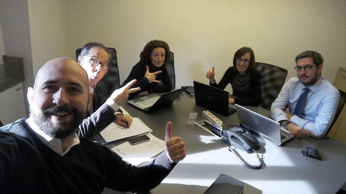PierSimpa's tweet photo. Keep calm and Stay Tuned!!! stiamo arrivandoooo..con un game4You!!! #ifispeople https://t.co/Tz9URloRr6