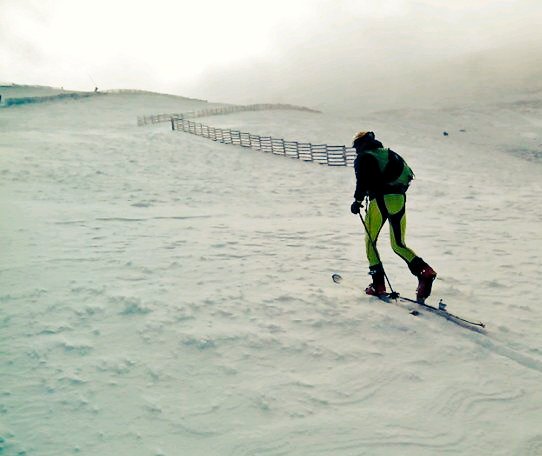 martigutifarre's tweet photo. Primers metres de plaer i fetge per la boca. #cadí #tossadalp #comaoriola #esquidemuntanya #skimo https://t.co/ObTyViAdgk