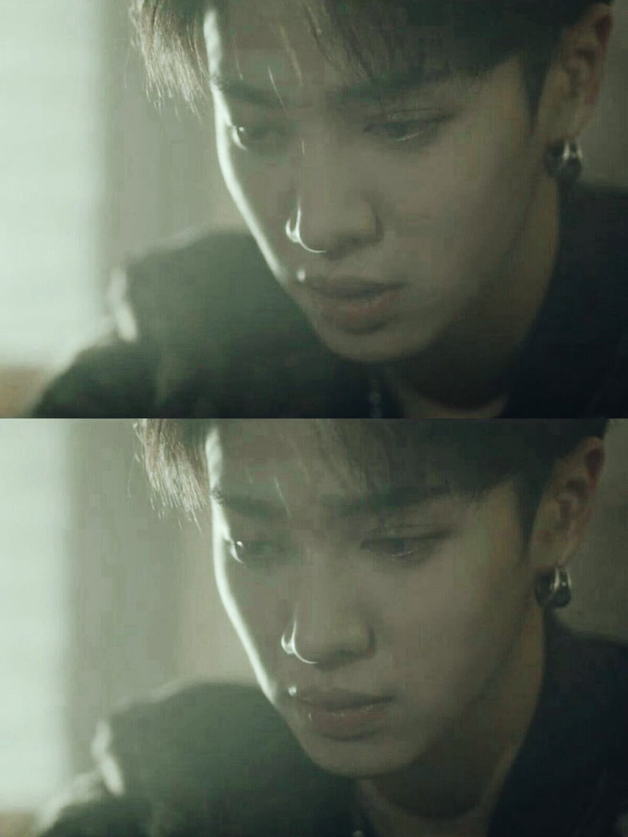 dearbeast1016's tweet photo. 151116 最後の一言 MV #비스트 - #이기광  PART2
SAIGONO HITOKOTO M/V #BEAST - #GIKWANG

Gikwang is crying 😭😭😭 https://t.co/JwGM6qQ4nJ