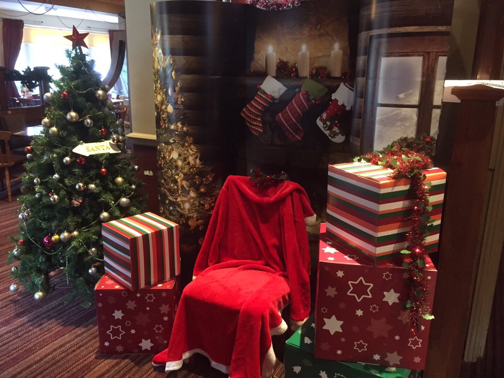 Castle Lake BF Tinsel Tuesday <a href="/SpencerGraydon/">Spencer Graydon</a> <a href="/BFSouthEastSUGM/">Andrew Latham</a>