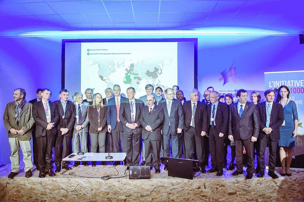 SLeFoll's tweet photo. #FAO #CEDEAO #Allemagne #Australie #Uruguay #Maroc #Espagne #NouvelleZelande soutiennent le #4pour1000. #COP21 https://t.co/GgAowuXqcl
