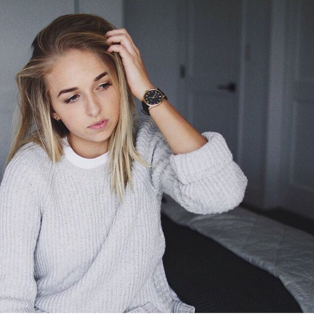 bombaflayout's tweet image. Holiday Jenn Mcallister layout 

@mysticmcallistr