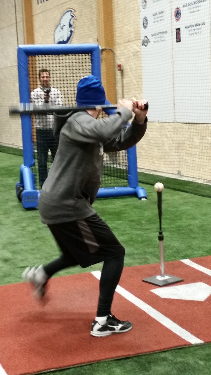 NLendvoy's tweet photo. Taking to the cages with a patient post-treatment #testandretest #objectivemeasurement https://t.co/KwrHPNIhPy
