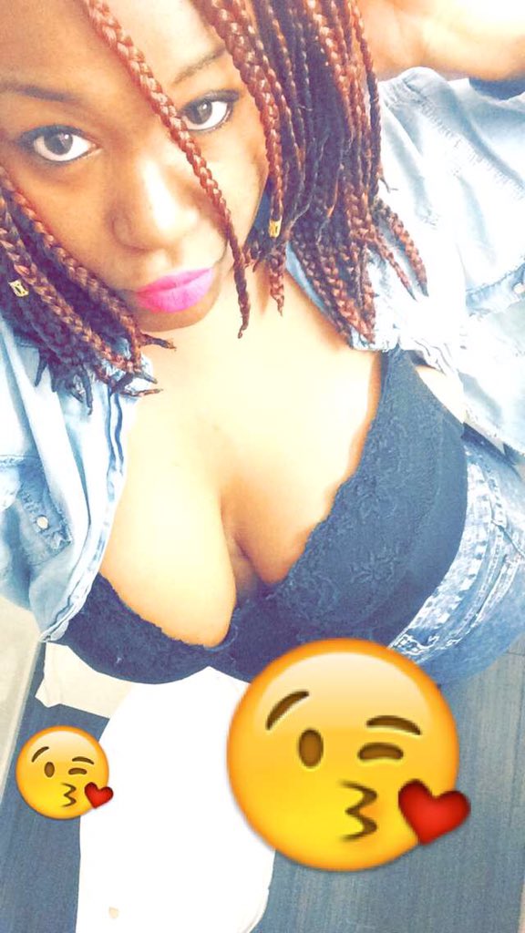 Ordinary_Chellz's tweet photo. SC: lovechellz 😘 https://t.co/stUyEMR2jA