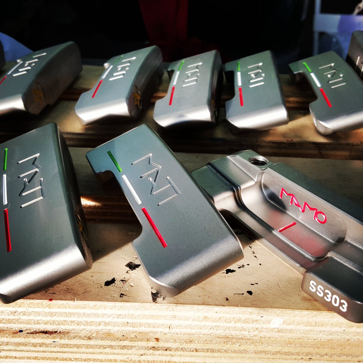 matiputters's tweet photo. New paints in the sun ... amazing. . #golf #putters #milled #madeinitaly #craftmanship #artisan https://t.co/0Jl7bbbfVp