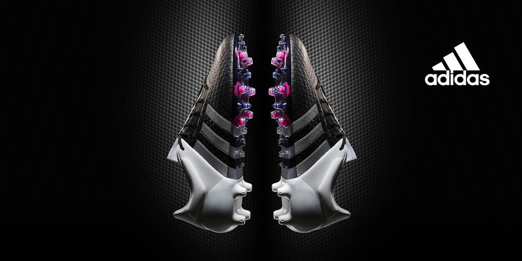 adidas_ES's tweet photo. Control en su forma más pura. 
ACE15+ Primeknit en blanco y negro. 
#BeTheDifference #ACE15 
#Primeknit https://t.co/oN0GPK1pte