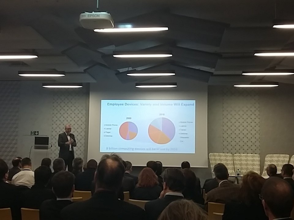 AidaMdidech's tweet photo. "En 2018 seulement 15% des équipements des employés ne seront pas mobiles" 
#timspiritfr #Ae-scm #digitalsourcingday https://t.co/xcZ9v1Dz0v