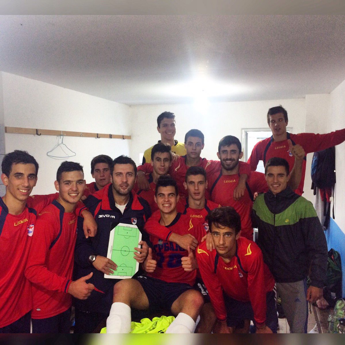 Miljan58Radovic's tweet photo. My team OFK Grbalj U19...we are in top 3...I am proud
Tim saya OFK Grbalj U19,kita berada di atas 3, saya bangga... https://t.co/Wi8iQfGTtf