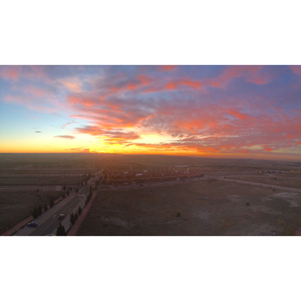 8.30 am Madrid #1Diciembre #Amanecer