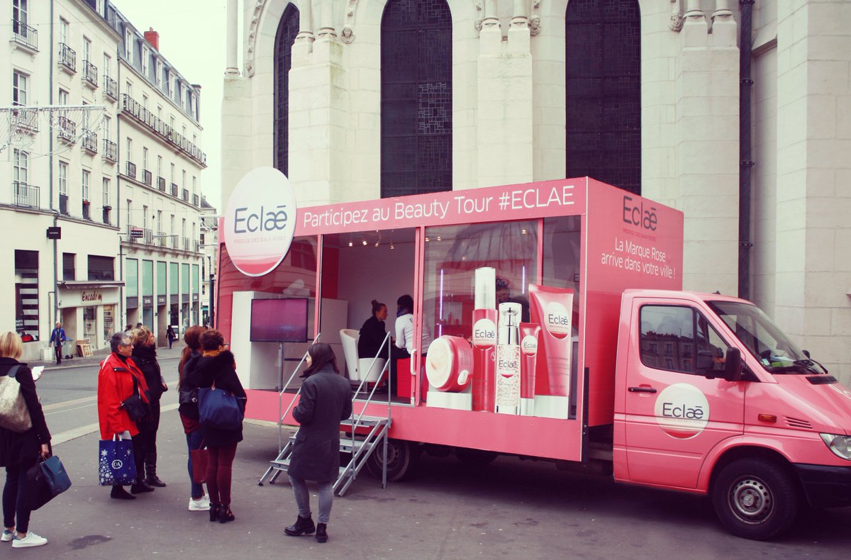 RoadEvent's tweet photo. 1 &amp; 2/12 RDV à Montpellier avec @eclae_cosmetics pour des mini-soins! Postez vos photos du Beauty Van avec le #ECLAE https://t.co/AlrMQ6SKlI
