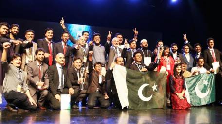NadraPak's tweet photo. #TECHNOLOGYTUESDAY

Team #Pakistan picks 3 Gold, 1 Silver at #technology awards in #Clombo Daily Times https://t.co/J36B8mTWeq