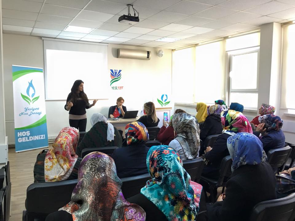 DilekYesilkonak's tweet photo. KETEM ve Yeşilyurt Nisa Derneği'nin düzenlediği göğüs kanseri hakkında Dr. Azra Yıldırım'ın sunumu...@haciugurpolat https://t.co/0Qe5tBk29L