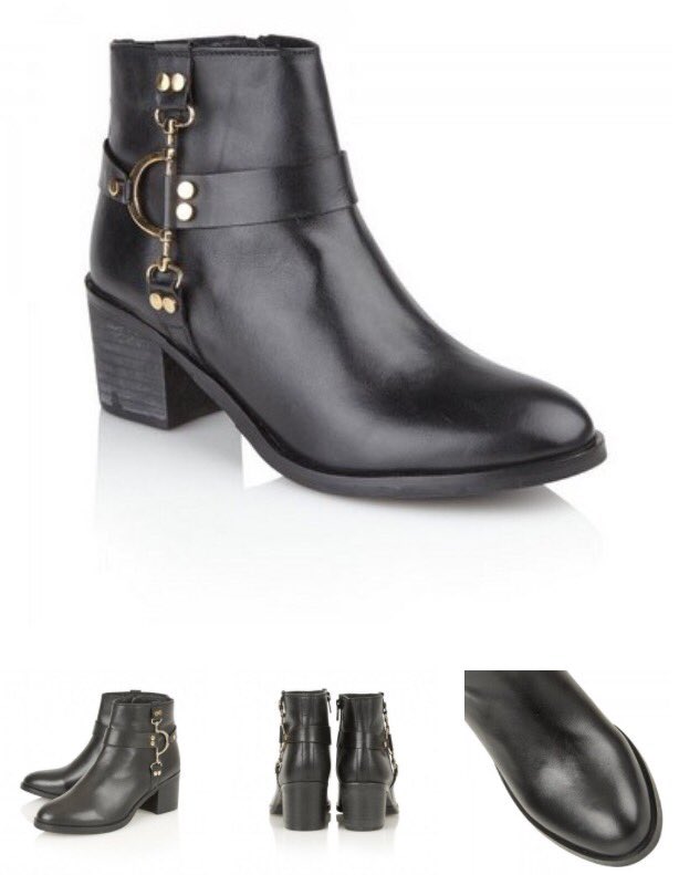 WasoleShoes's tweet photo. On the first day of Xmas my true love sent to me.... #newboots #Xmasinspiration #Ravel #style #black #wasole https://t.co/iby1gg05Ry