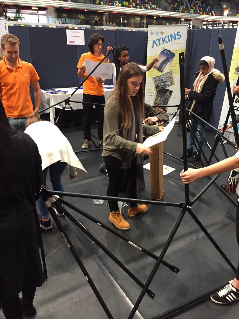 techtile_'s tweet photo. Another group project here at @teentechevent - getting students to learn new skills 🌟 #teentech https://t.co/EUnb9HsQxt