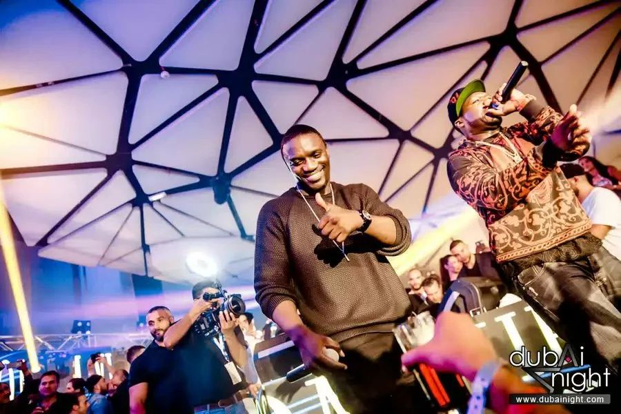 IbrahimaCisseSN's tweet photo. (Photos 29 Nov) @50cent &amp; @AKON Live au Vip Riom,#AbuDhabi (jours 3) #F1raceweekend. https://t.co/ddOsINa3RP
