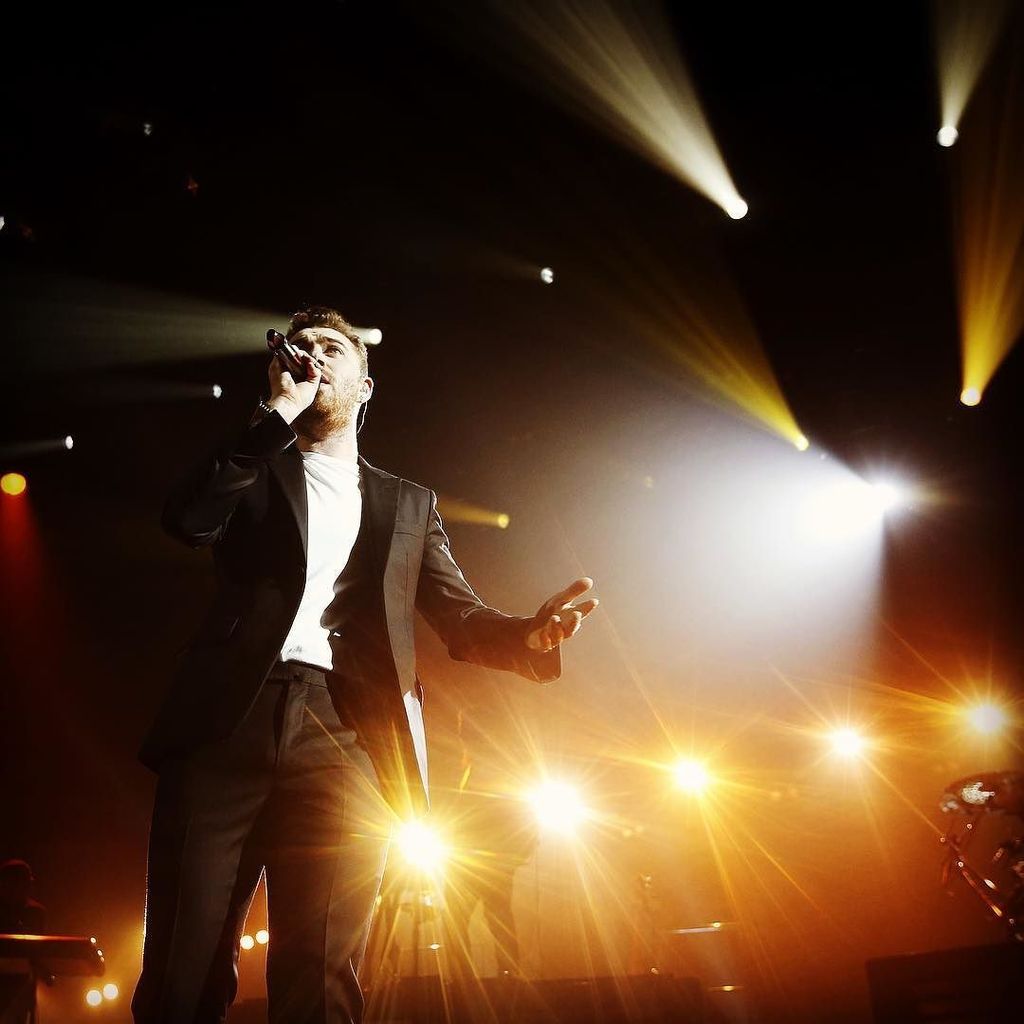 Simon_Cross85's tweet photo. Sam smith performing in Adelaide @samsmithworld #bands #livemusic #gigs #Adelaide #samsmit… https://t.co/1YXDPBnxT5 https://t.co/IOaNA8Qypq