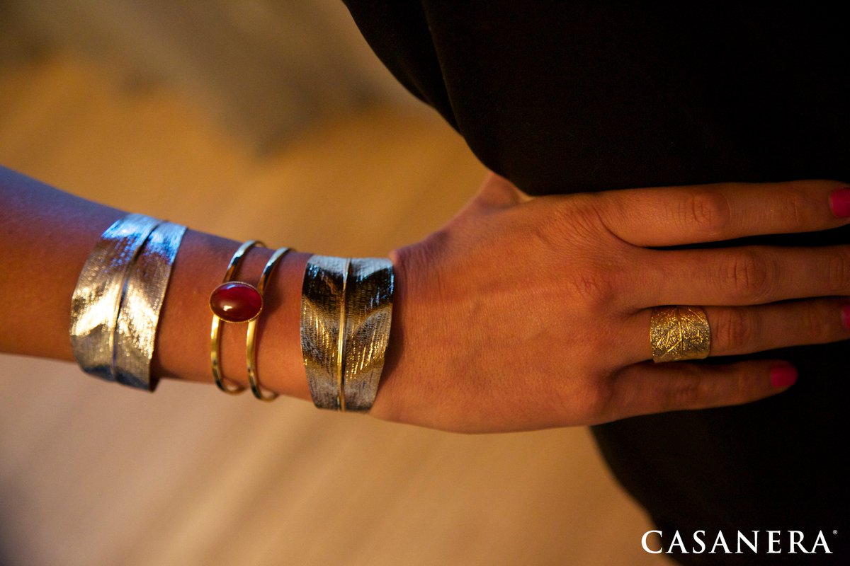 CasaneraAix's tweet photo. bijoux Imaï #casanera #casaneraaix #bijoux #Imaï #beautemadeinmaquis #aixenprovence #aixmaville #bracelets #Corse https://t.co/tEt4MbgNhW