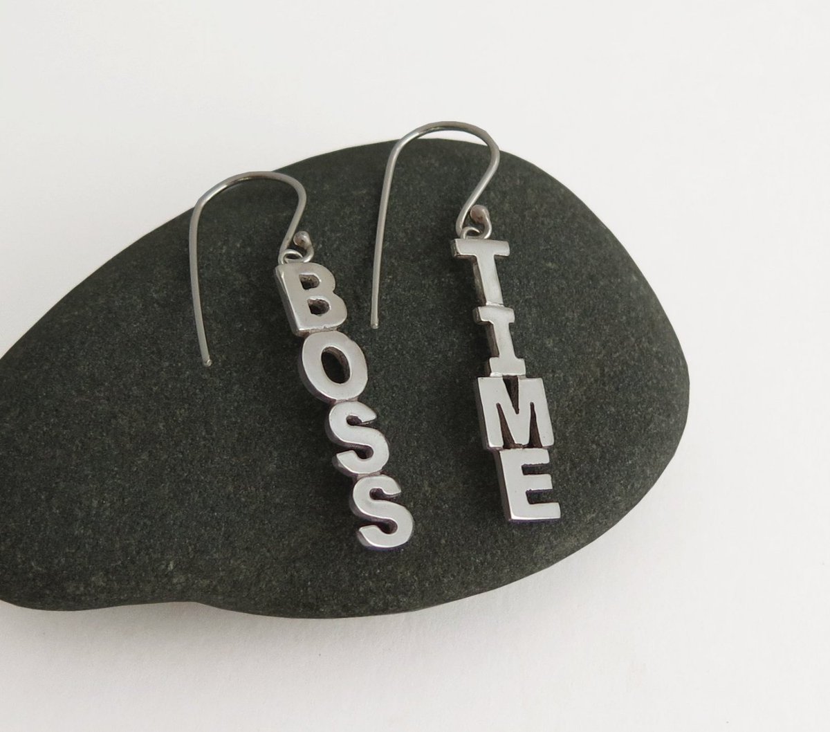 DaliaShamir's tweet photo. #BossTime earrings, for #bruceSpringsteen fans, while waiting for a tour...#brucebuds  https://t.co/hyhLfZg8LB https://t.co/MEMQXEpKo4
