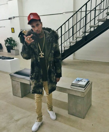 Tygabrr's tweet photo. [Pics] Últimas atividades de Tyga no Instagram. https://t.co/qEhHOZRZEM