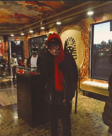 Tygabrr's tweet photo. [Pics] Últimas atividades de Tyga no Instagram. https://t.co/qEhHOZRZEM