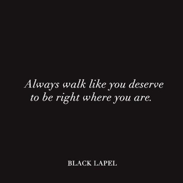 JReadsTheRoom's tweet photo. Chin up! Always. https://t.co/Azb0ObE0uA