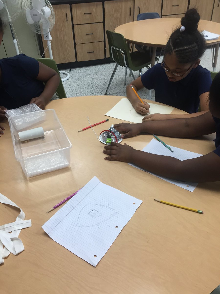 FrenchSTEM's tweet photo. A "little bit" of invention going on in the STEM Lab today. Check it out! https://t.co/bvyuHm0SlA