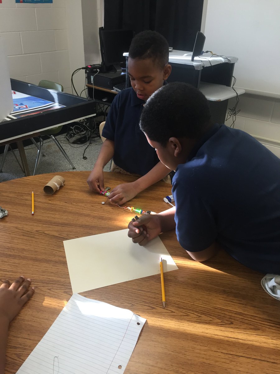 FrenchSTEM's tweet photo. A "little bit" of invention going on in the STEM Lab today. Check it out! https://t.co/bvyuHm0SlA
