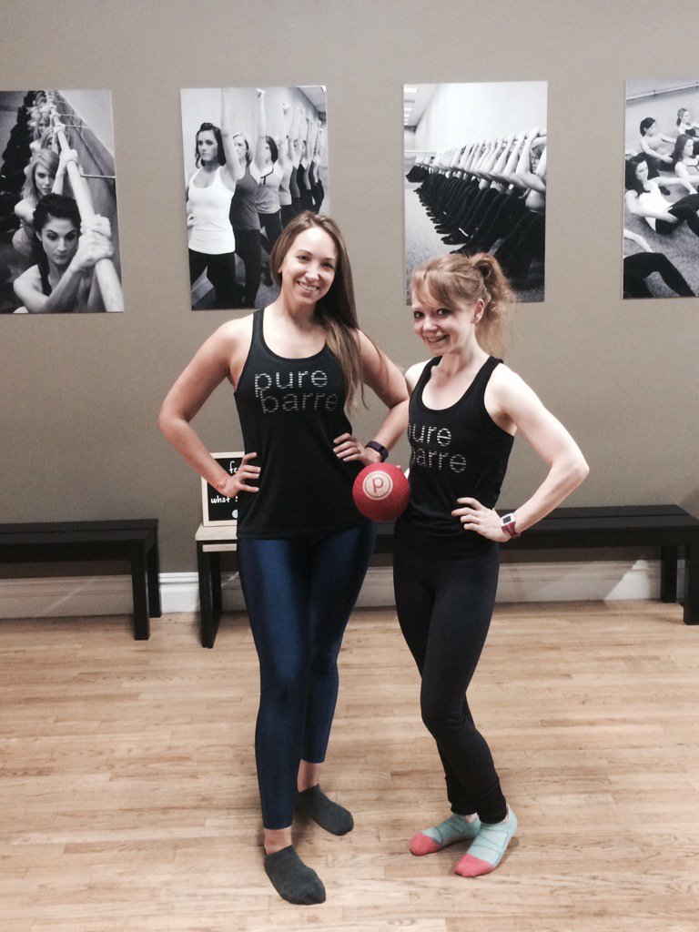 amn285's tweet photo. #barreeverydamnday #purebarre #TwinningTuesday @PureBarreNYC https://t.co/y76DbpiPRt