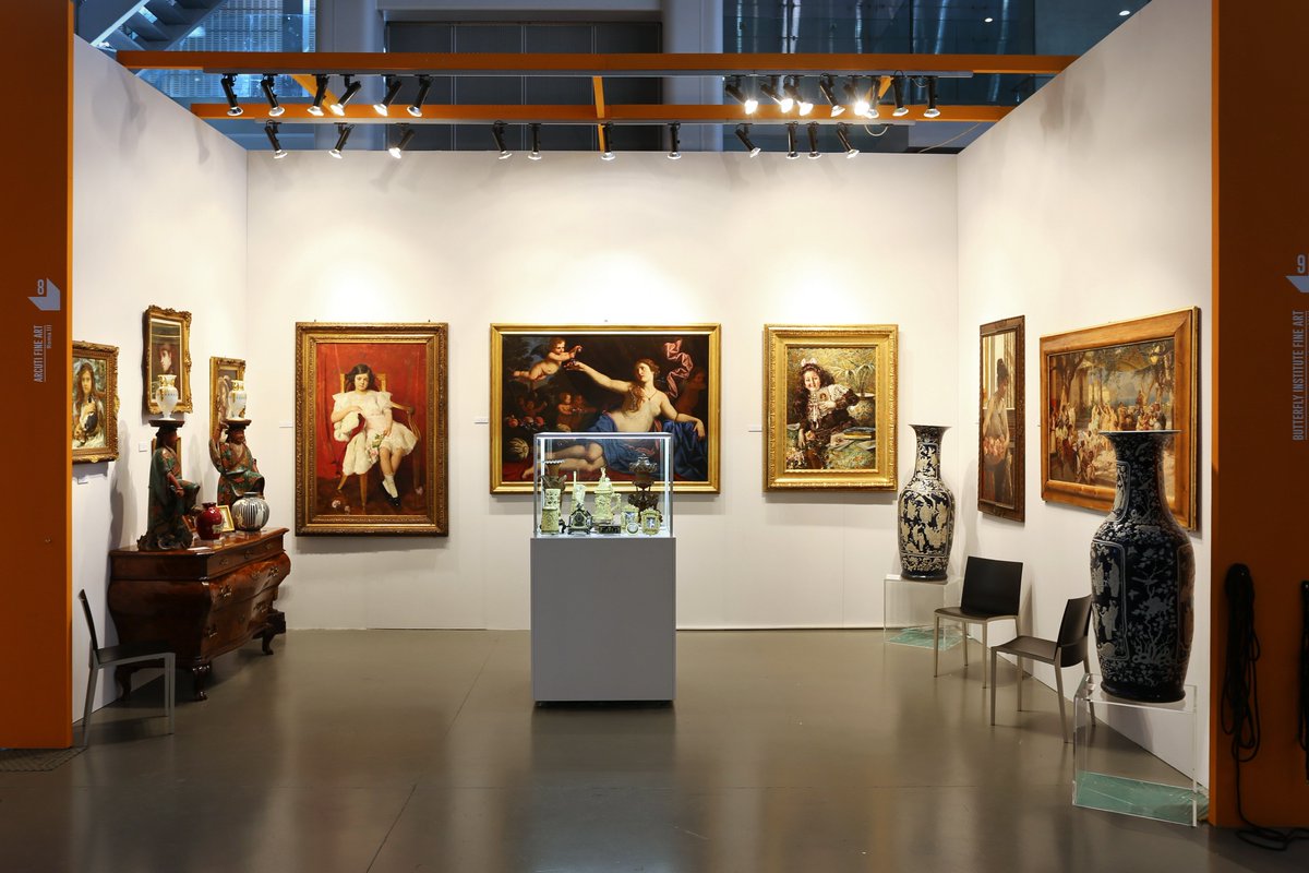 Flashback_TO's tweet photo. #flashback2015_exhibitors
#larteètuttacontemporanea #flashbacktorino #anticaètuasorella
Arcuti Fine Art I Roma (I) https://t.co/x9aSUlEHOp