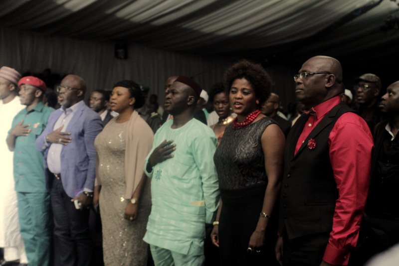 ngrsportsaward's tweet photo. Jeoffrey,MTN Project Fame Season 7 winner leading the entire audience in the National Anthem #NSA2015 @CoolFMNigeria https://t.co/1ABbsfJeTi