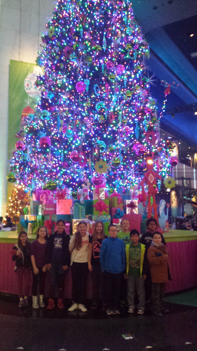 jmcdermitt1's tweet photo. Having a great time at MSI! @Redskin_Heck #go skins https://t.co/Gk2oQ2vE57