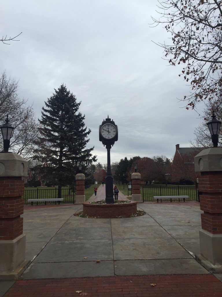 AdamBramanti's tweet photo. A picture of the clock tower given by the class of 1996. A symbol of unity on campus. #GivingTuesday @stonehill_info https://t.co/ARfdGp0iFp