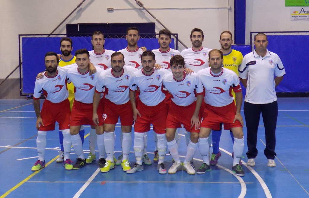 AlmonteFutsal's tweet photo. Enhorabuena a los nuevos papis de nuestro equipo!! 👏🏽👏🏽👶🏽👧🏽 https://t.co/FqUUuCWoy0