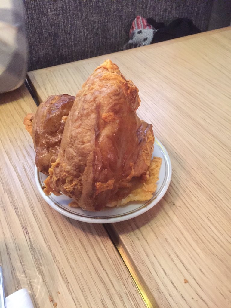 cattlegrid's tweet photo. It's like a cheesy Yorkshire pudding but better, tres bonne!! #supportparis https://t.co/qz0KQGNTma