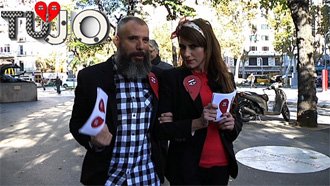 Vertele's tweet photo. 'Su media naranja' en versión moderna, lo último de la productora de Salvame en 8TV (Vídeo) https://t.co/t9GWprWWqA https://t.co/q5JH94FxV0