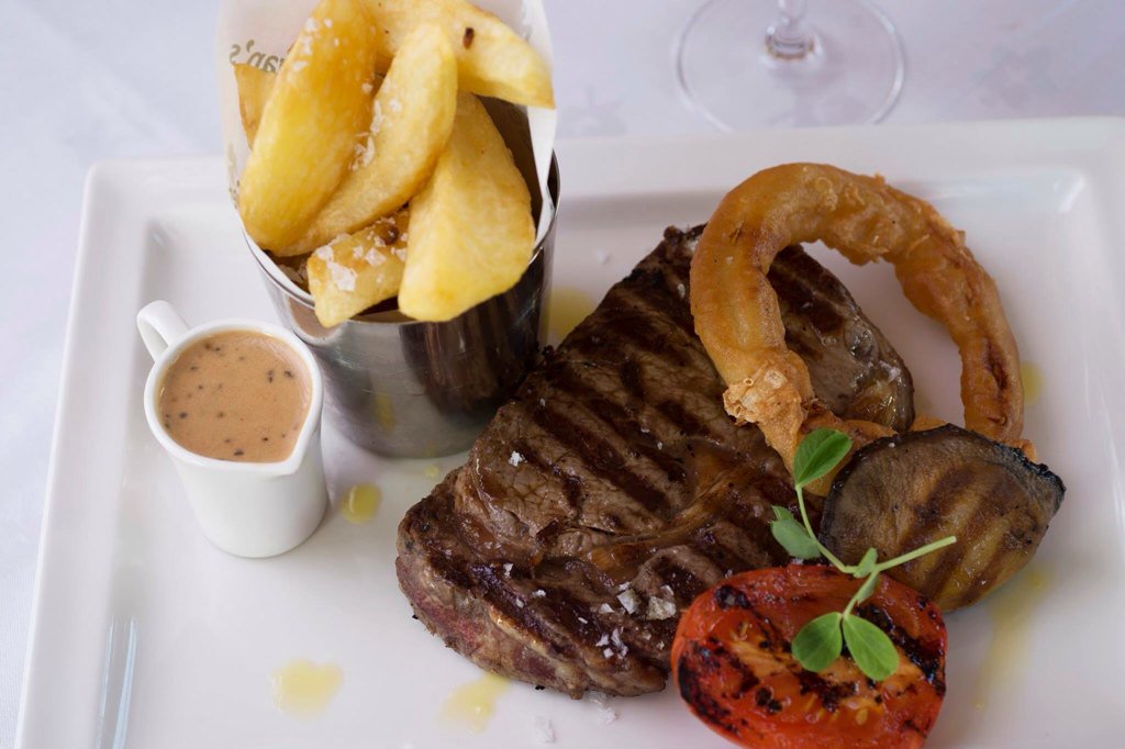 McGettigansBray's tweet photo. Anyone fancy winning a steak dinner for two people? RT to enter! Winner announced on Thursday #McGettigansBray https://t.co/fiZbk9q418