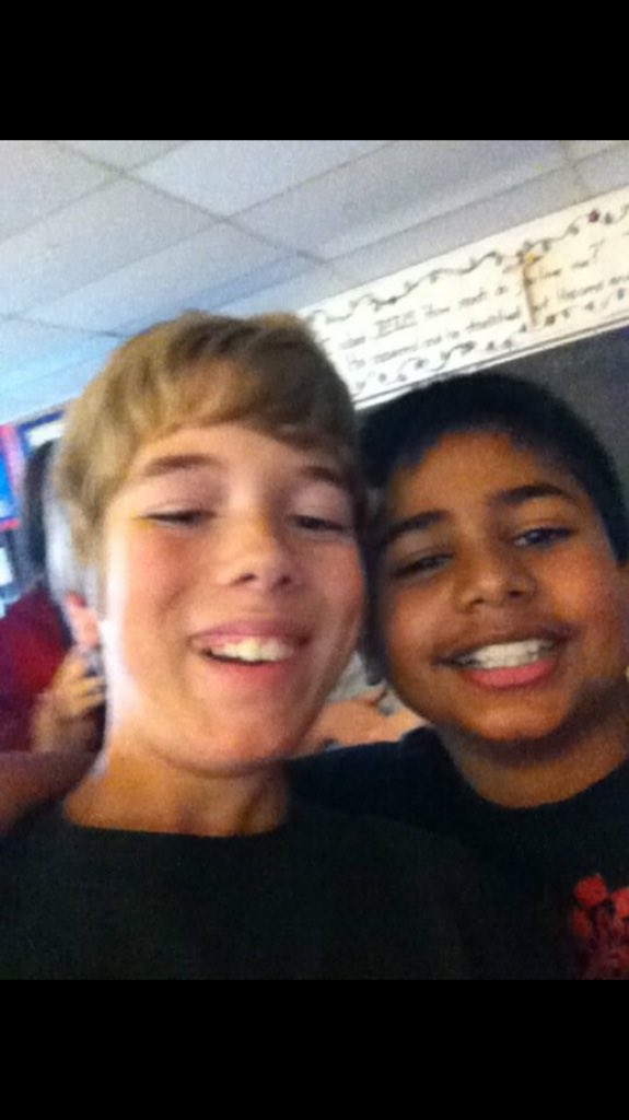 Wyatt124UU's tweet photo. @__Robinson Happy birthday ruudeboiii πππ₯ #WeGlo'dUp #WayWayWayUp https://t.co/alqUcYCKsh