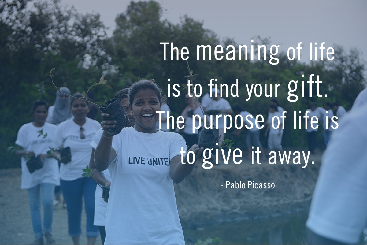 UnitedWay's tweet photo. Every day we're inspired by all you give in communities. Today on #GivingTuesday, we just want to say: Thank you. https://t.co/L5UJ0d2T2L