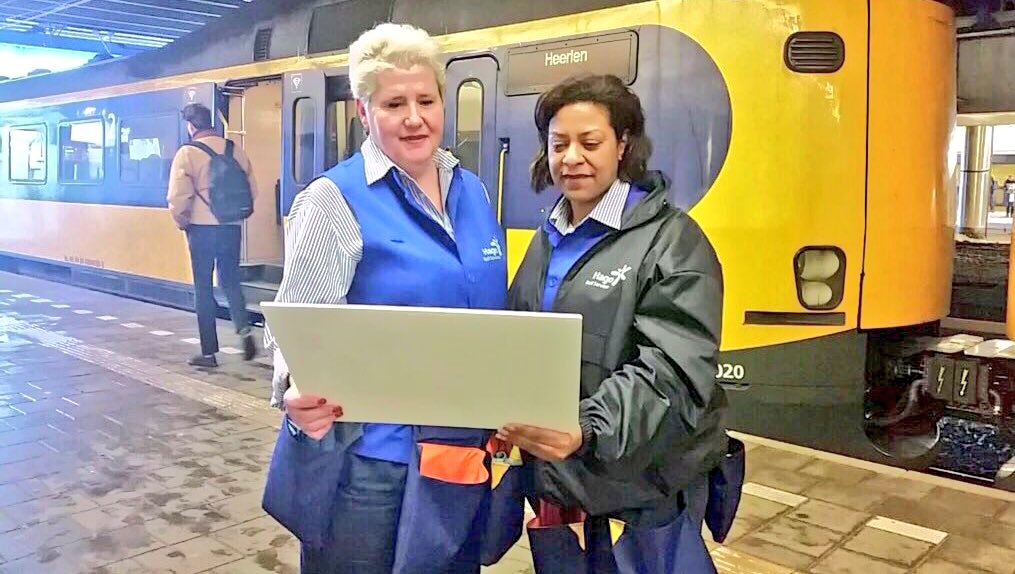 Laatste interviews en opnames op Utrecht CS voor lancering nwe campagne #HagoRailService 15 dec. #daarkomjeverdermee